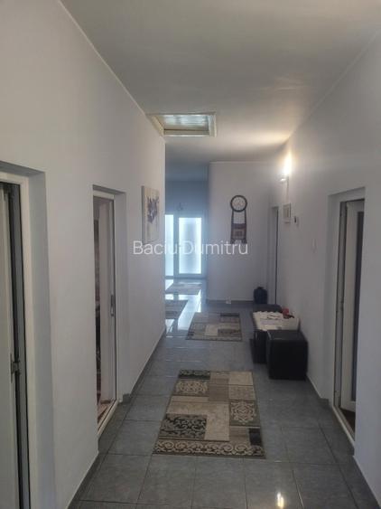 Vand casa pentru locuit si relaxare    - 12