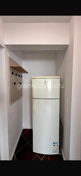 Inchiriez apartament 2 camere, cochet, totul nou, Piata Victoriei, bloc solid - 9