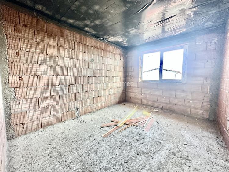 Comison 0% Duplex despartit prin garaj - 115 mp utili - Mosnita Noua - 11