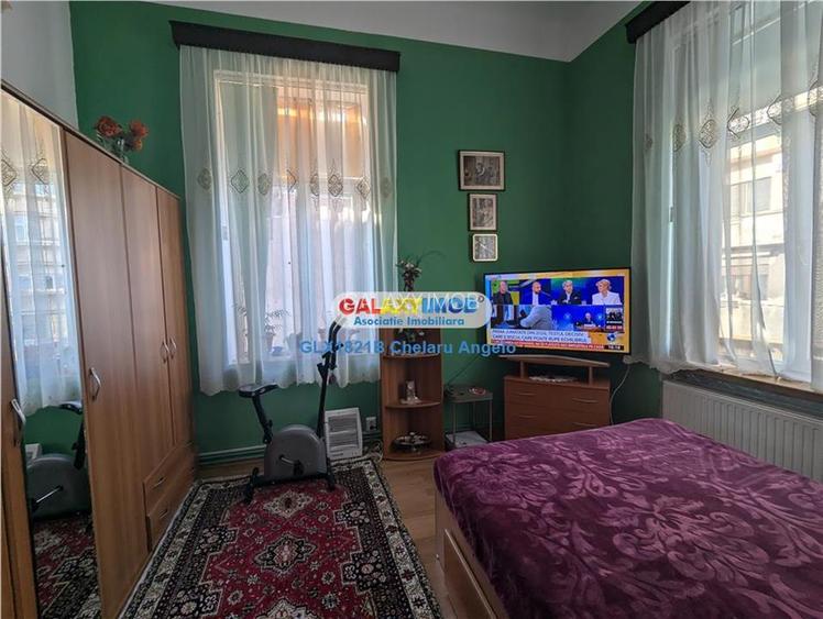 Armeneasca etaj vila 5 camere ,suprafata 200 mp, loc parcare - 23