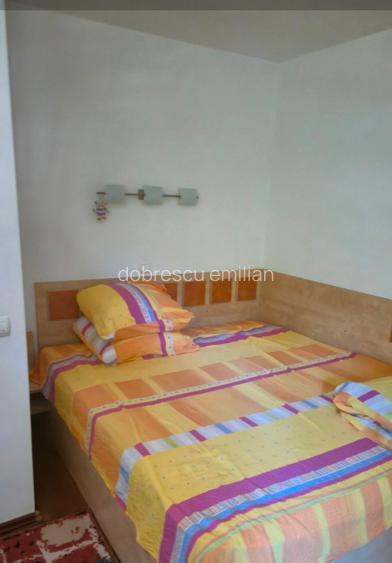 Vilă P+1+M cu vedere către Bucegi și Crucea Caraiman – Azuga - 10