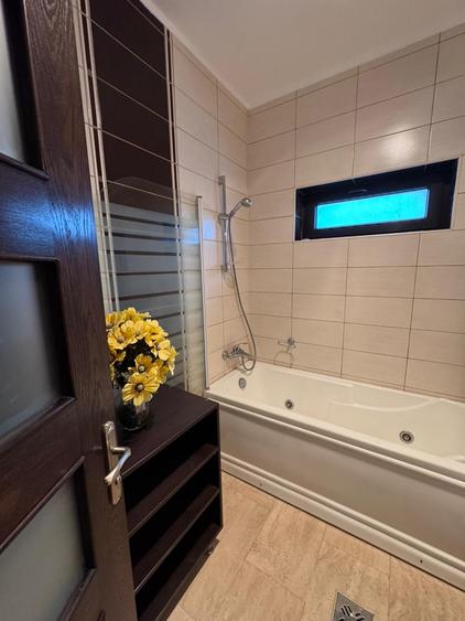 Apartament de lux - prima inchiriere - 50mp de plaja - CENTRU - mobilat, utilat