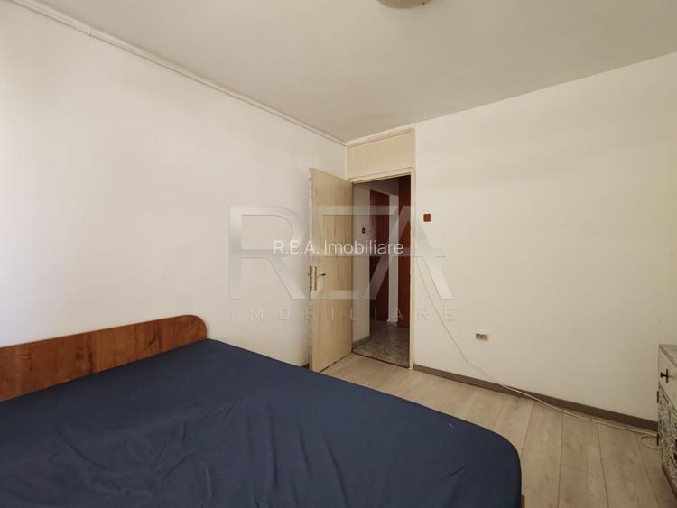 2 camere, decomandat, bloc din 1981, anvelopat-Gorjului,  Str Cetatea de Balta - 3