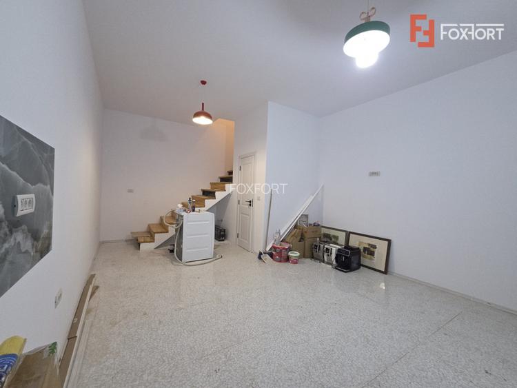 De inchiriat, apartament ultracentral la curte comuna - 2