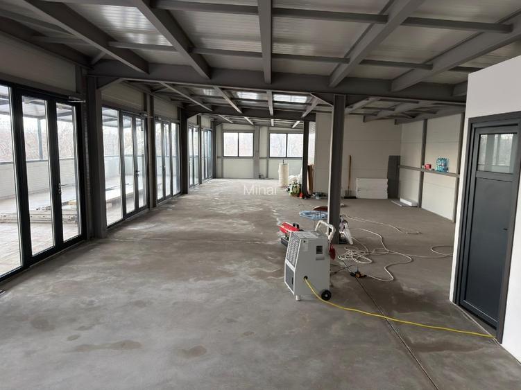 Spațiu comercial de închiriat Bd. Basarabia 64, etaj 2, acces dublu, 225mp - 14