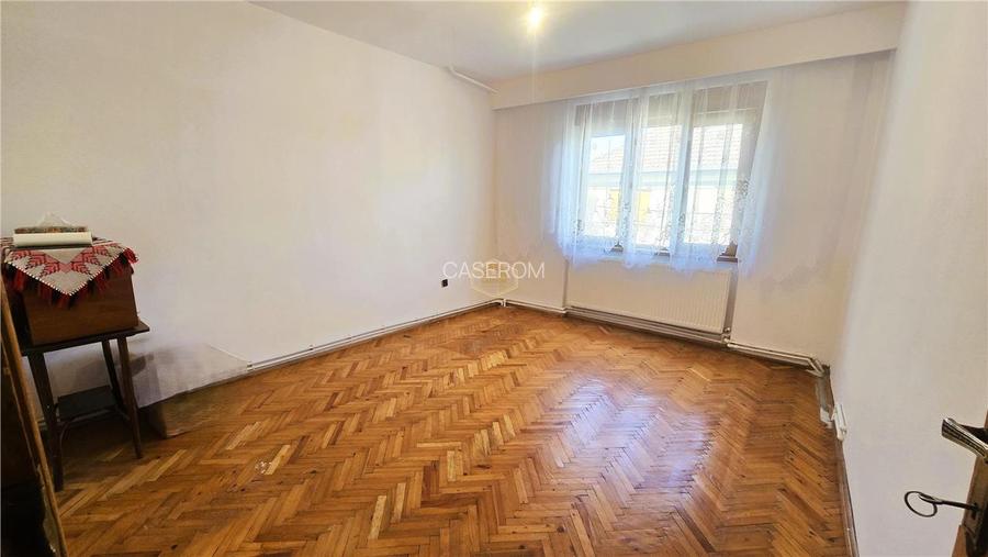 Vila spatioasa cu 7 camere in Centru | Ideala pentru familie, investitie sau bus - 18