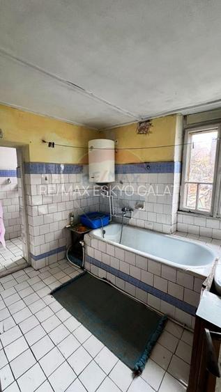 Casă / Vilă cu 3 camere de vânzare pe strada Domnească, Galați - 9