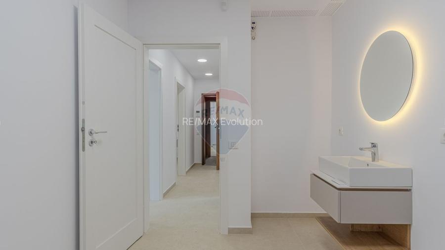 Clinica medicala-9 cabinete- URBAN PLAZA - bloc 15 parter! - 21