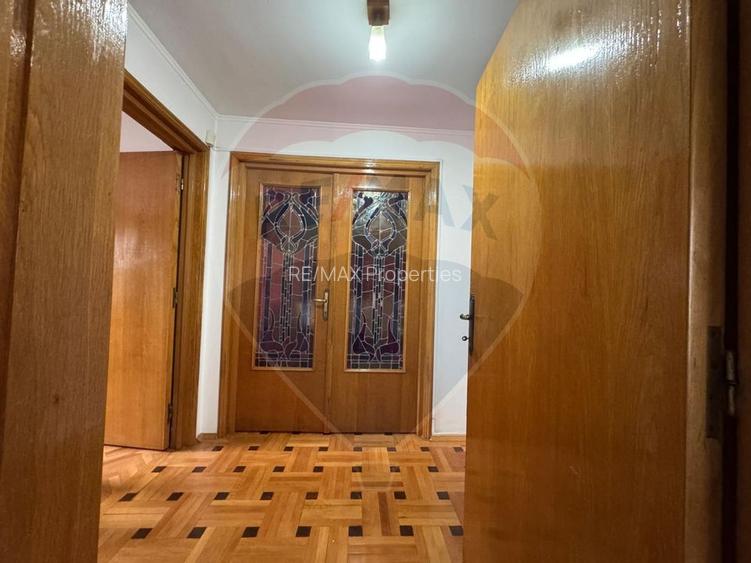 Casă / Vilă de inchiriat Sos Industriilor/Republica - 9