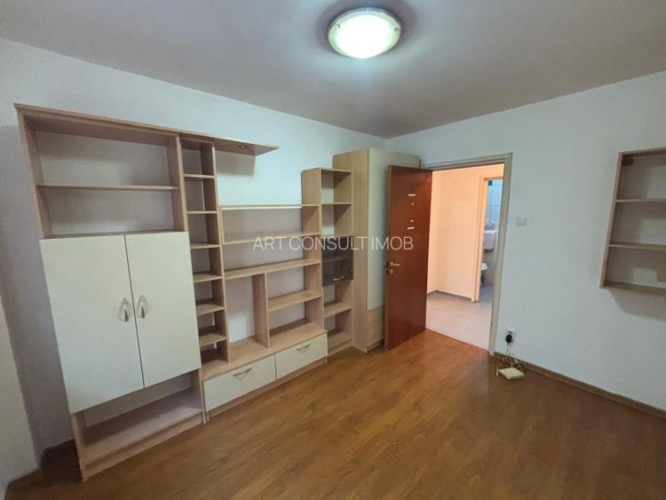 Apartament 3 Camere | Gorjului | Decomandat | 2 Bai | 2 Balcoane |Debara| Metrou - 5