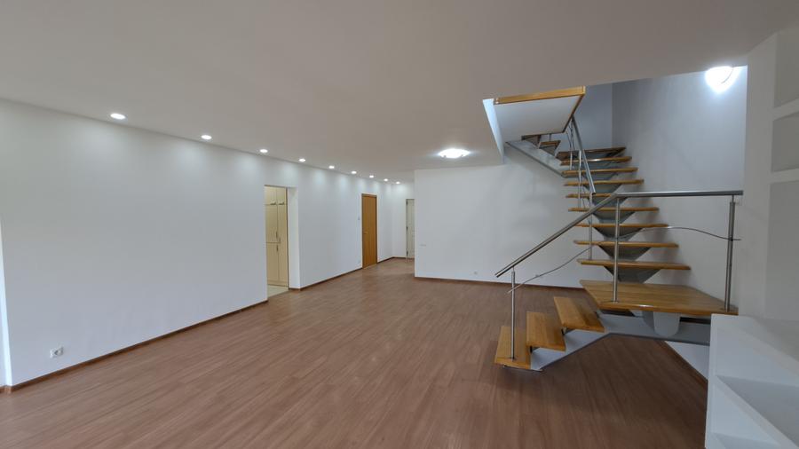 VILA CU 6 CAMERE IN COMPLEX CU PISCINA IBIZA GOLF