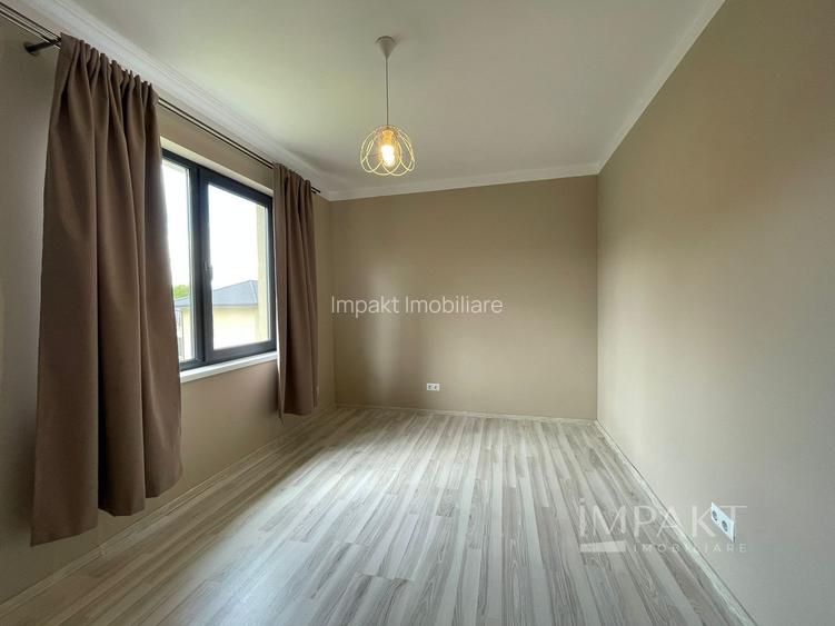 Casă / Vilă cu 4 camere de închiriat - Dezmir - 15