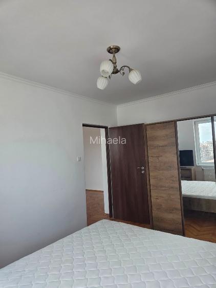 Piata Romana -gura de metrou - 3