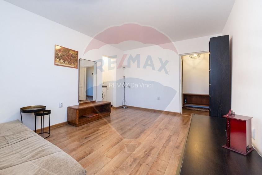 Apartament cu 3 camere de vânzare în zona Astra - 5