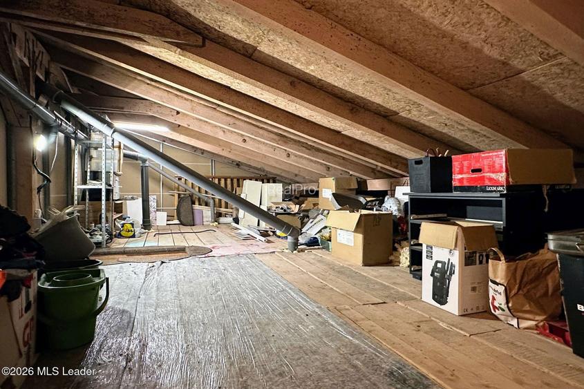 Fizicienilor - Lacramioarei, 3 camere 67 mp, pod 40 mp, modernizat - 11
