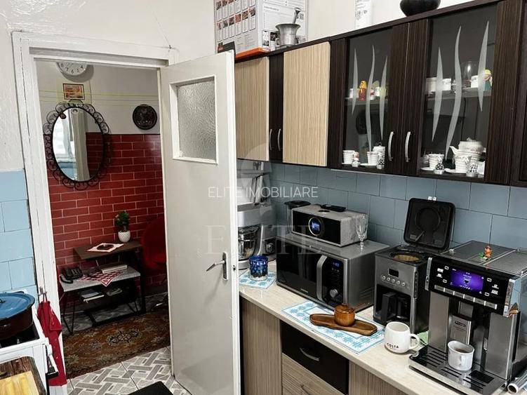 Apartament 3 camere în zona FACULTATII DE LITERE - 8