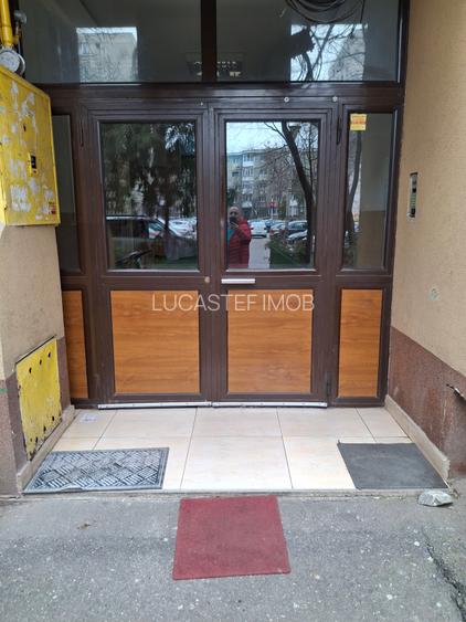 4Camere Crangasi  Metrou Piata - 19