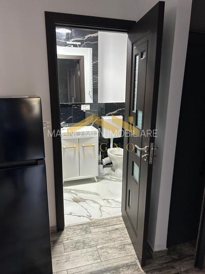 Apartament 2 camere decomandat, BOUL ROSU ( ROMANILOR) - 10