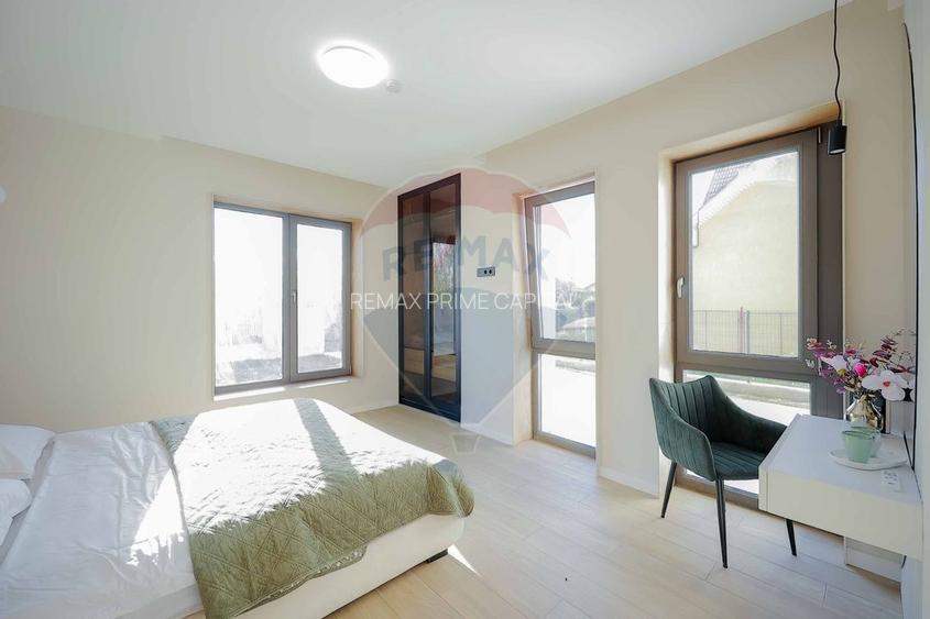 De vânzare Vilă cu 8 camere în Sânmartin, 290 mp util, teren 1100 mp - 13