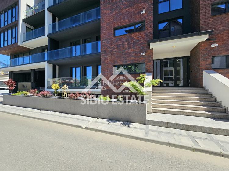 Apartament Sibiu central 3 camere, 2bai, lift garaj NOU - 12