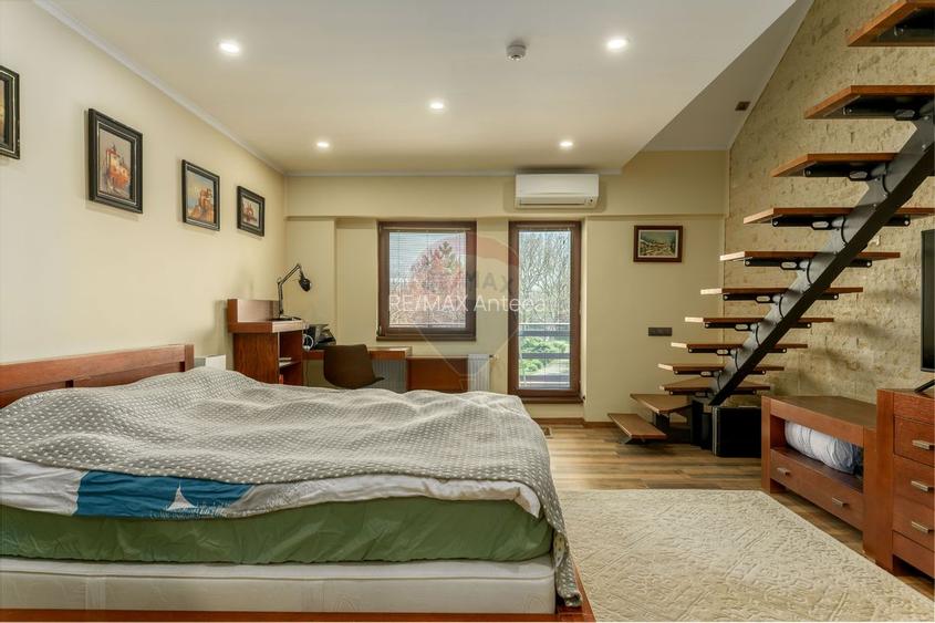 Vilă cu parc, piscină, jacuzzi și foișor, panouri fotovoltaice - 17