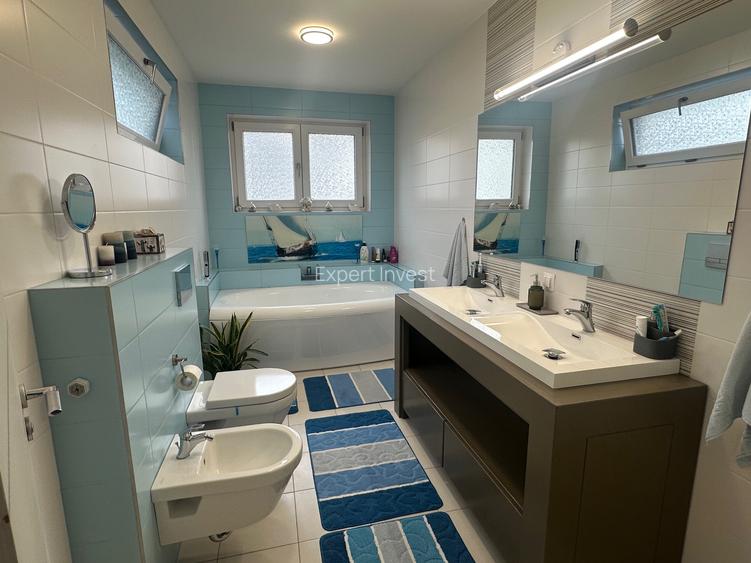 Casa individuala 5 camere - 2 bai - 922 mp teren - garaj - Selimbar - 17