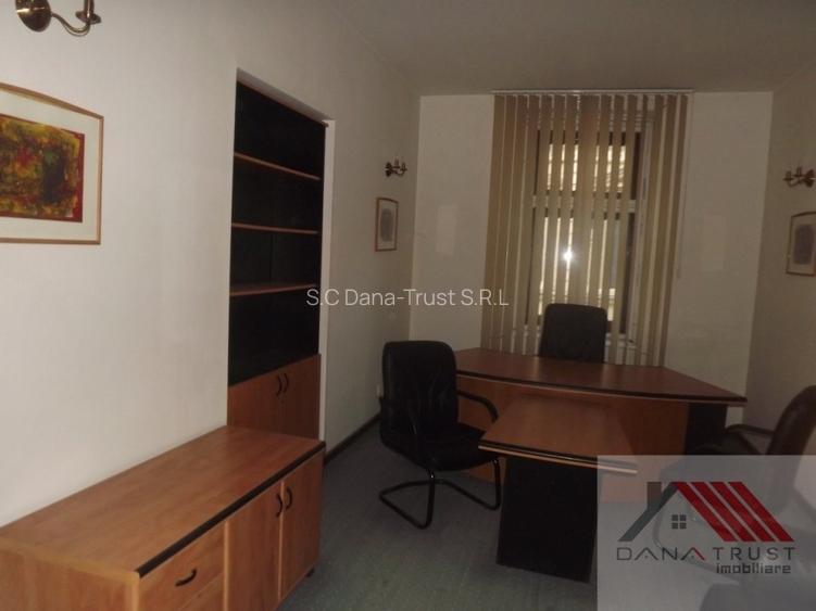 Ultra Central - Savoya, Brirou pt avocati, notari, traduceri - 3