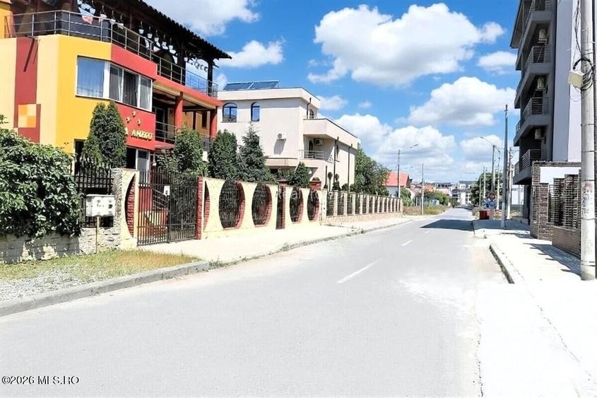 Mamaia Nord - Langa Mare, pensiune la cheie, 11 camere, 9 bai! - 24