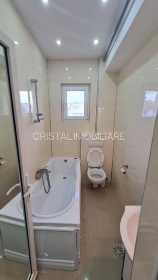 Garsonieră spațioasă de închiriat, Universitate, mobilat lux, centrală proprie - 6