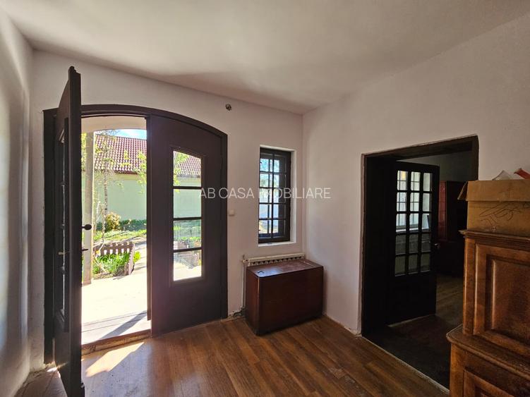 Casă individuală, 6 camere, teren generos, Sânandrei - central, comision 0% - 3