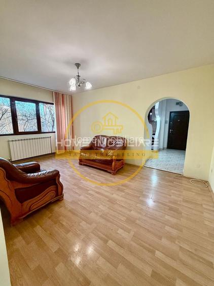 Apartament cu 3 camere / 75mp / in zona Podu Ros- 1001 Articole - 2