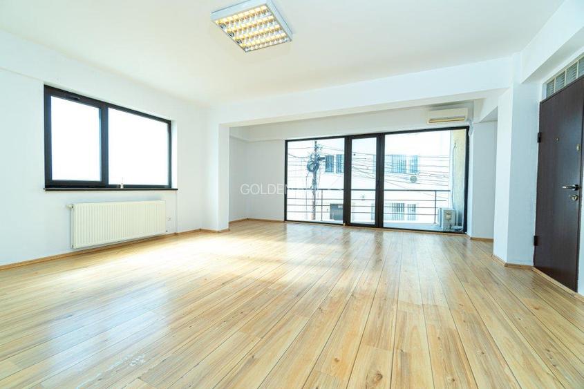 Piata Victoriei | Imobil individual | 12 incaperi  |Metrou 5 minute - 10