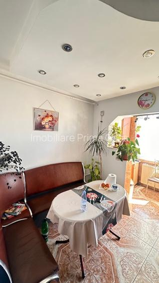 ZONA REPUBLICII (Sf.IOAN) 3camere etaj 4- acoperis,finisat si mobilat! - 4