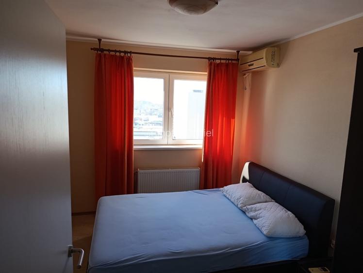 Apartament de vanzare 3 camere - 12