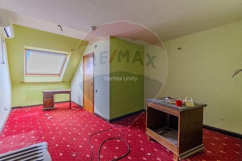 Activ Hotelier SubEvaluat | 18.000 mp construiti | 3 ha teren | BRASOV - 23