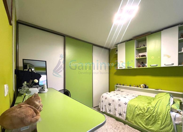 Casa de vanzare cu 3 camere in Cantemir, Oradea - 3