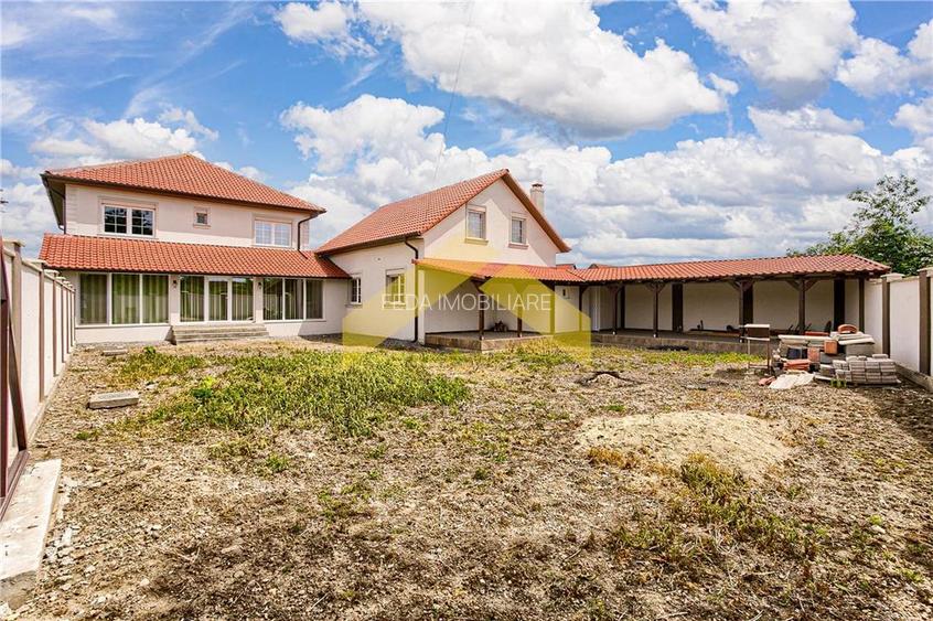 Casa noua de vanzare orasul Ineu - 16