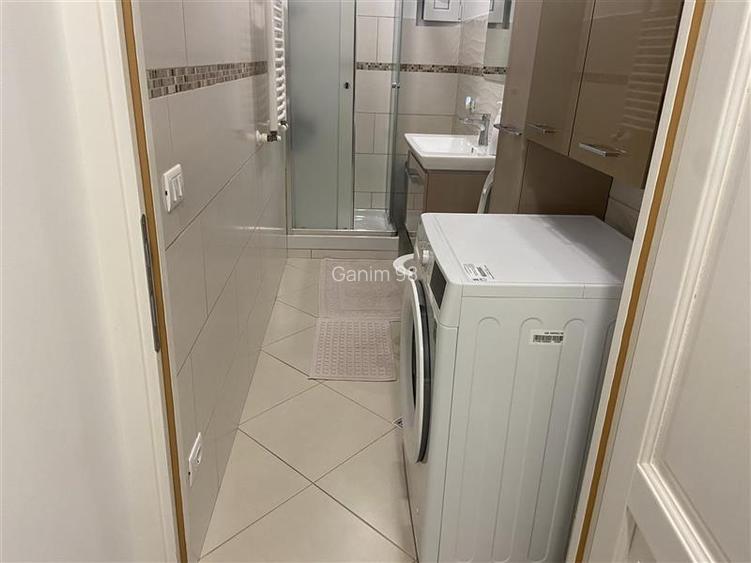 Apartament 2 camere ,54 mp, zona Mausoleu Sud - supermarket Paco , renovat compl - 12