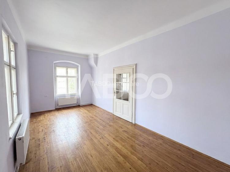 Apartament 3 camere 78 mp utili acces auto in curte Strada Dealului - 4