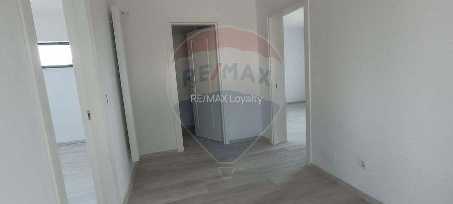 Casă / Vilă cu 5 camere de vânzare - 13