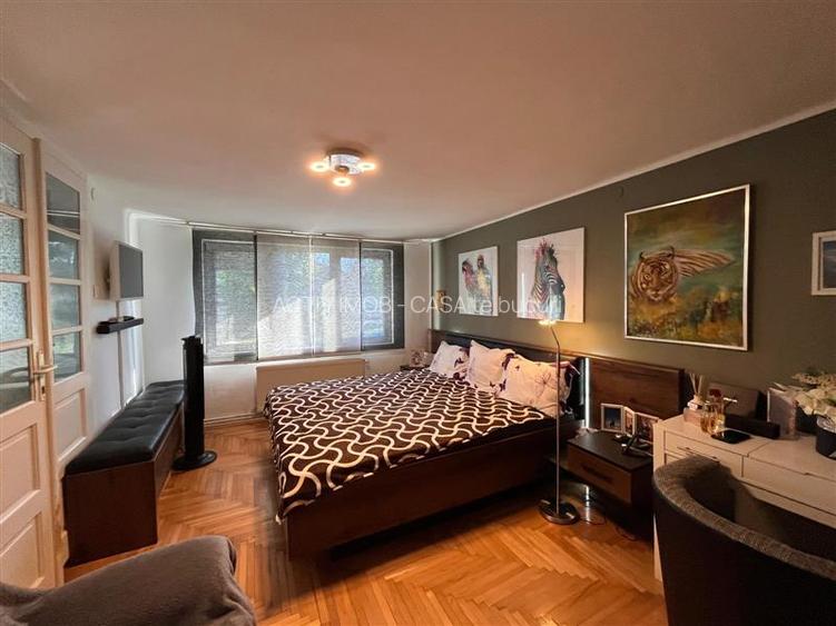 Lugoj,  Vila de Vis Cu Piscina, 440 Mp. Construiti, 820 Mp. Teren - 13