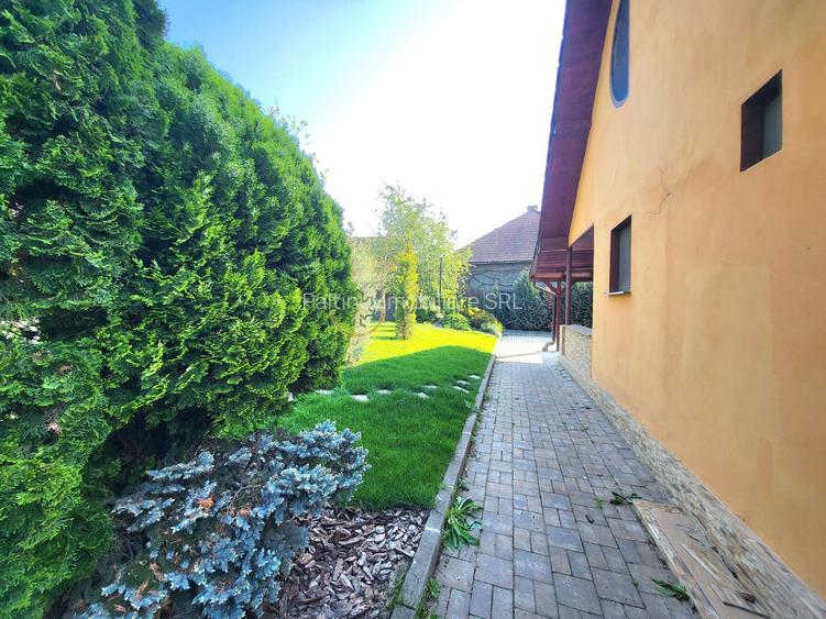 Casă de vânzare în centrul Sibiului – 3 camere și curte privată - 4