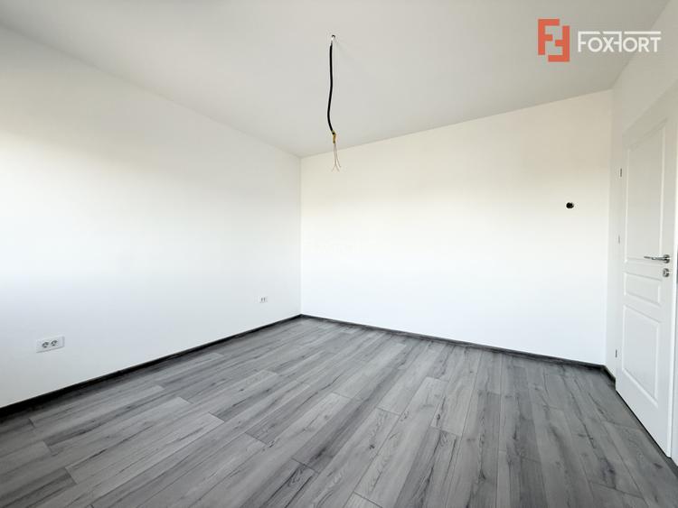 Casa individuala cu 4 camere, situata la drum asfaltat in Sacalaz - 25