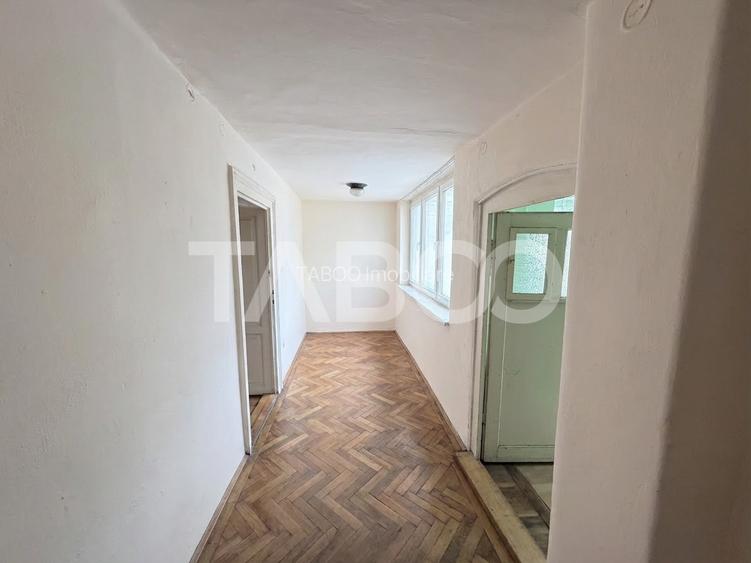Apartament 3 camere 78 mp utili acces auto in curte Strada Dealului - 6