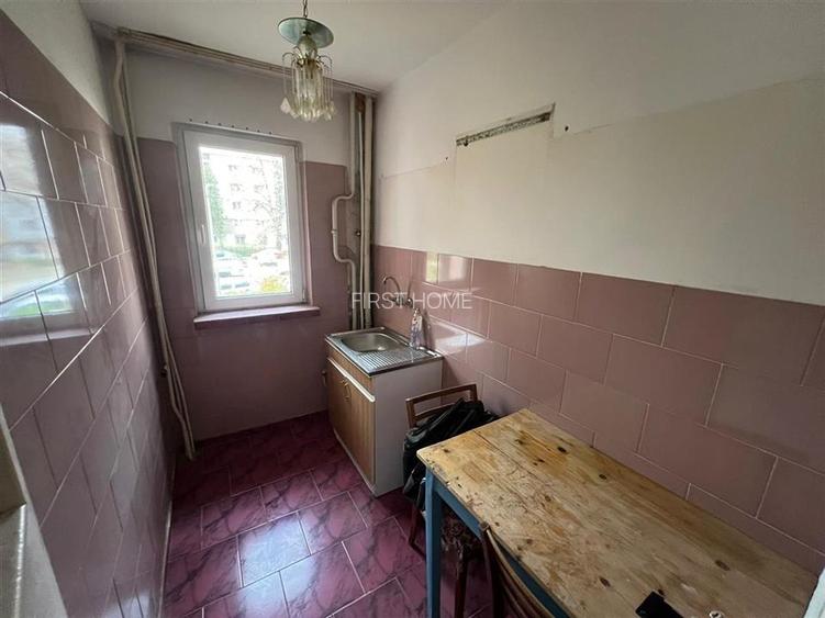 Apartament 4 camere, etaj 1/4, zona Mausoleul Eroilor - Sud - 8