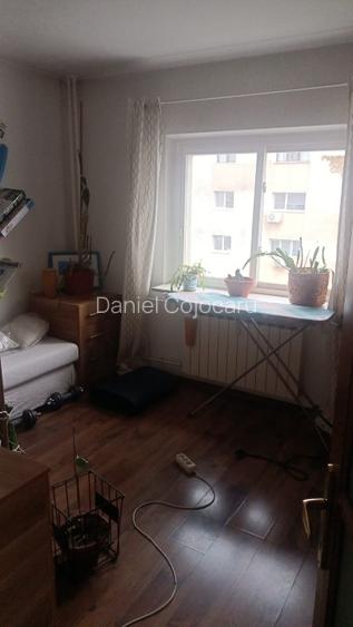 De vanzare apartament 3 camere zona Monitorul Oficial - 9