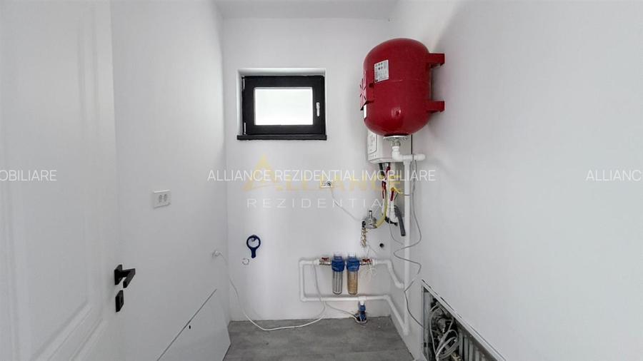 Casa Individuala - 4 camere - 2 bai - 550mp teren - 5