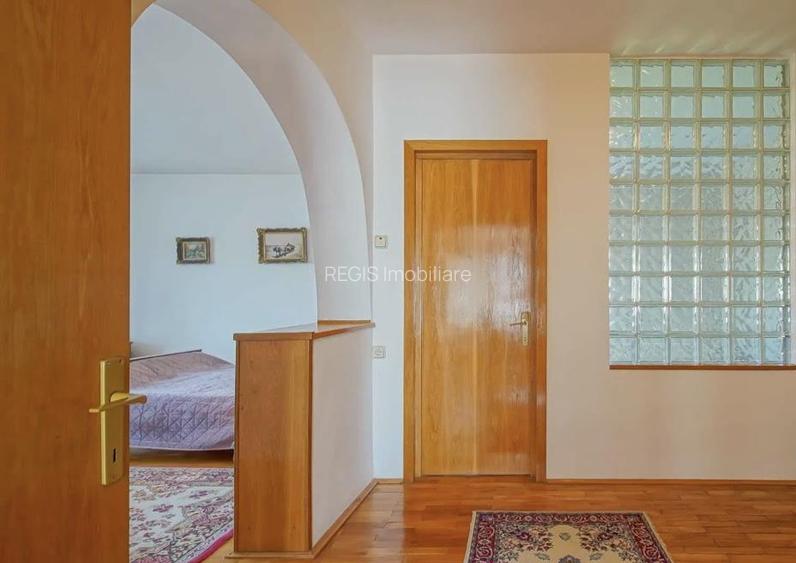 Casa  arhitectura deosebita cu potential afacere - Tractorul - 5 min Coresi - 7