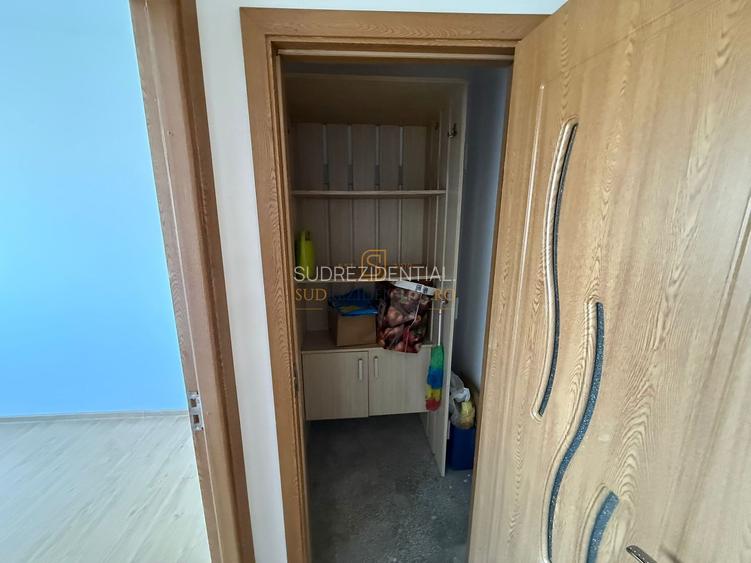 Apartament 3 camere semidecomandat, 2 balcoane, Bld Alexandru Obregia - 11