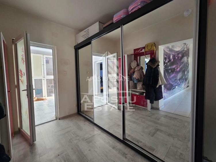 Casa individuala de vanzare, vatra satului Sag, teren de 1.800 mp, mobilata - 31